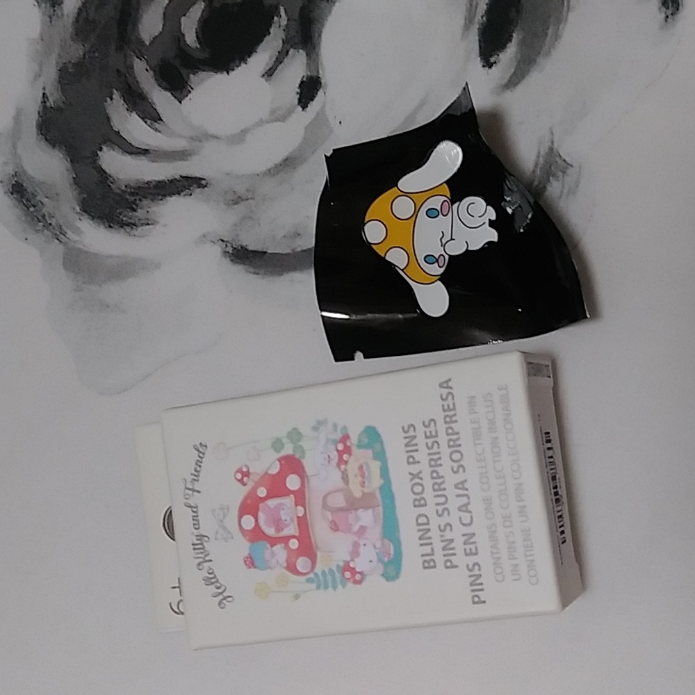 Hello kitty and friends pin